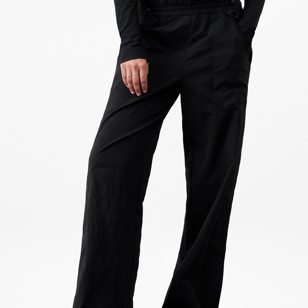 Athleta Black Trekkie Parachute Pant